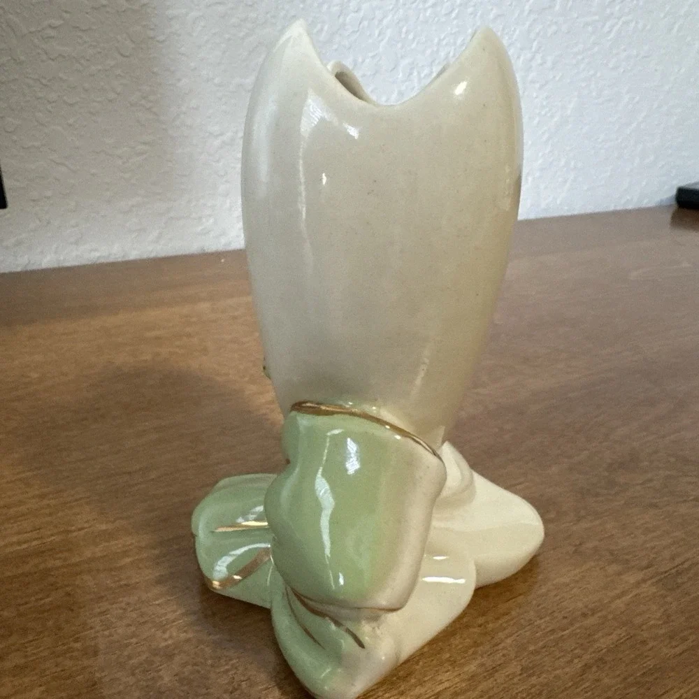 MCM Heart Shaped Planter USA Pottery 1950 Green And Gold‎ Bow